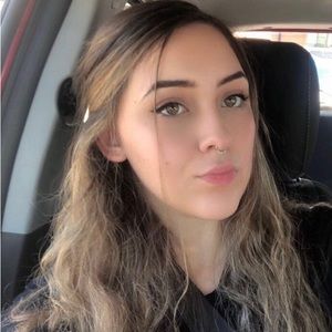 Meet your Posher, Kaya